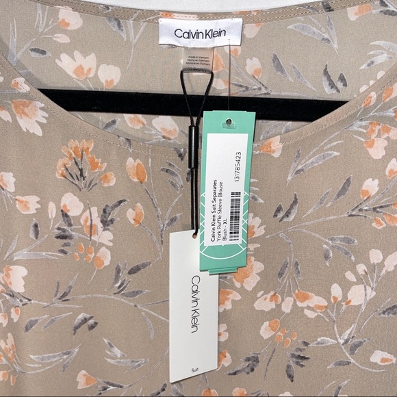 Calvin Klein NWT XL Ruffle sleeve- Tan floral - Picture 5 of 6